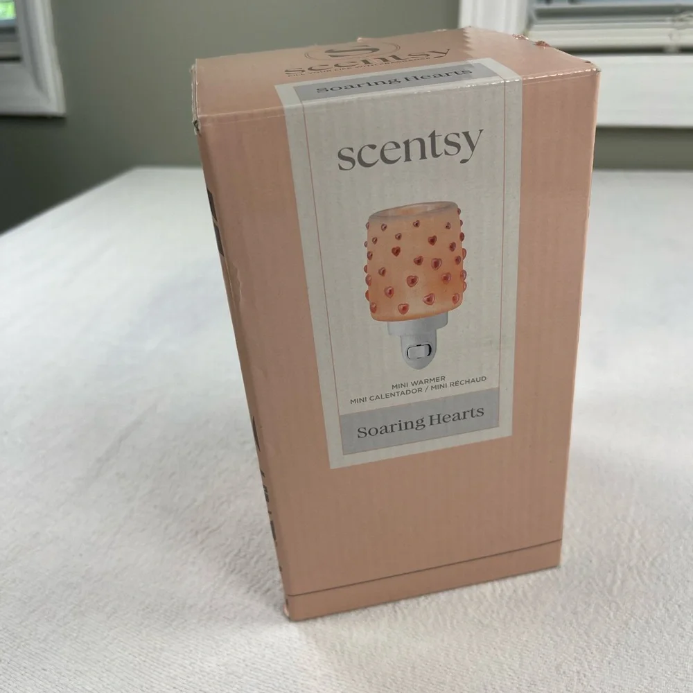 Scentsy Soaring Hearts Mini Warmer - Peach Pink